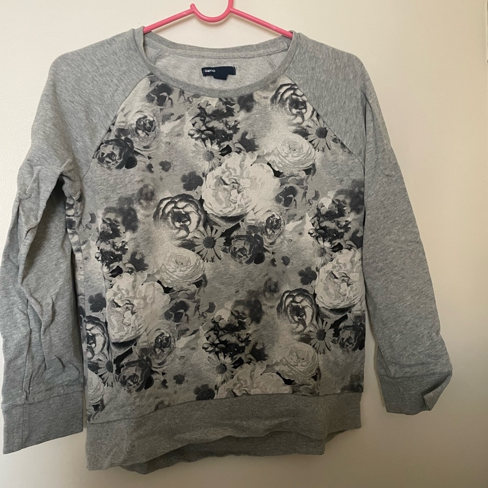 Gap kids flowery gray sweatshirt size xxl (14-16)